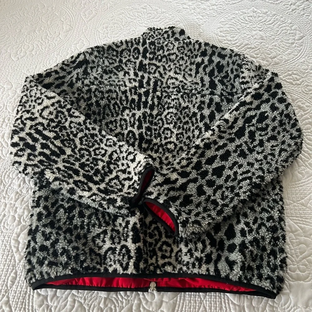 Ovadia reversible fleece jacket, Size Medium. - Picture 5 of 5